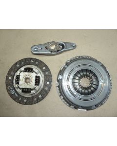 Kupplungssatz Sachs (Druckplatte 3082002042 + Scheibe 1878007649 + Ausrücklager 3189000025) (Neuteil) 3000950082-SATZ