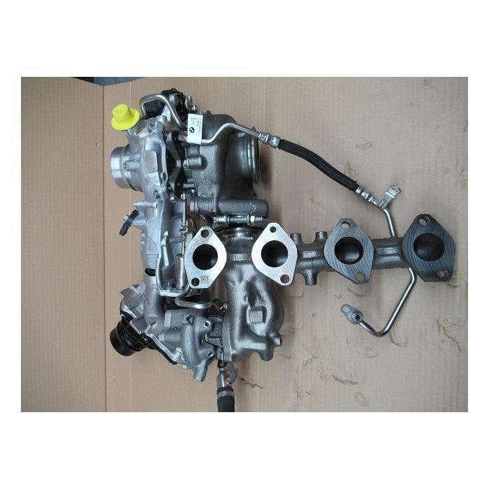 Twin turbo charger Borg Warner (new - Take off) with connecting 